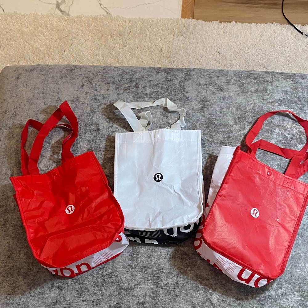 lululemon athletica Red and White Tote Trio {1034}